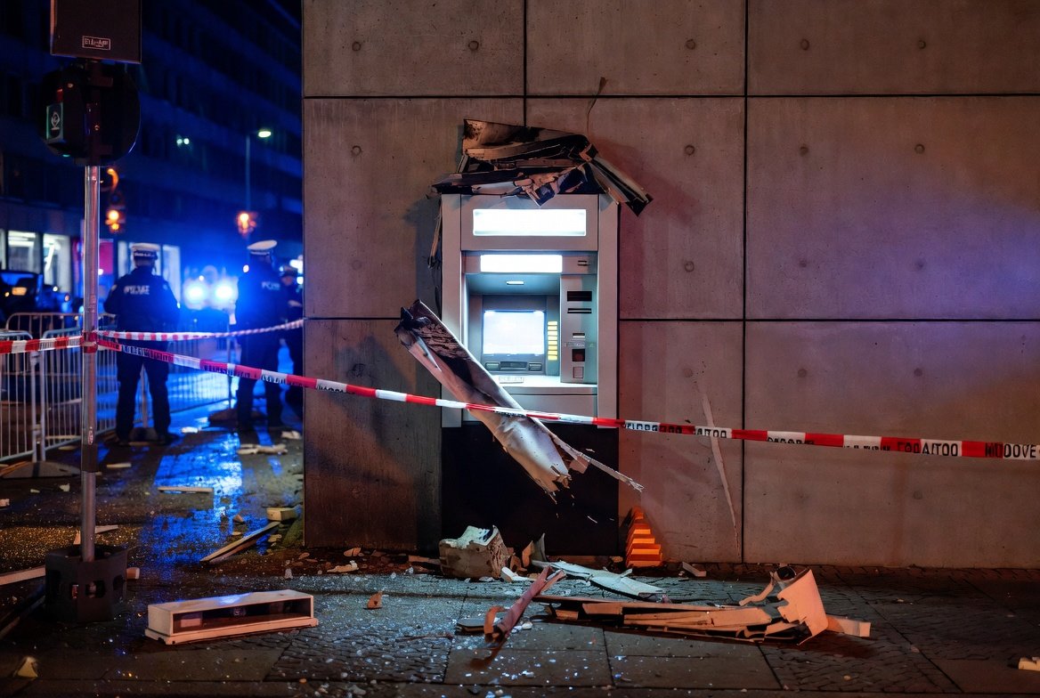 Moabit, 4 Uhr, Beusselstraße, und der 'kleine' Sprengstoff
